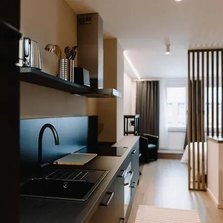 : La Rouge De La Grand Place Apartment *